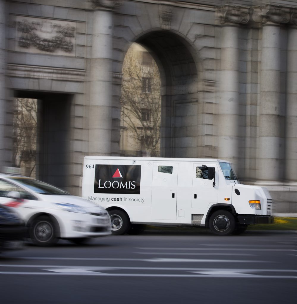 “Para ve değerli madenler  her daim ticaretin kalbi olmuştur.”